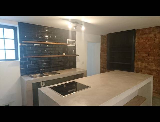 2 BEDROOM PROPERTY TO RENT IN WOODSTOCK